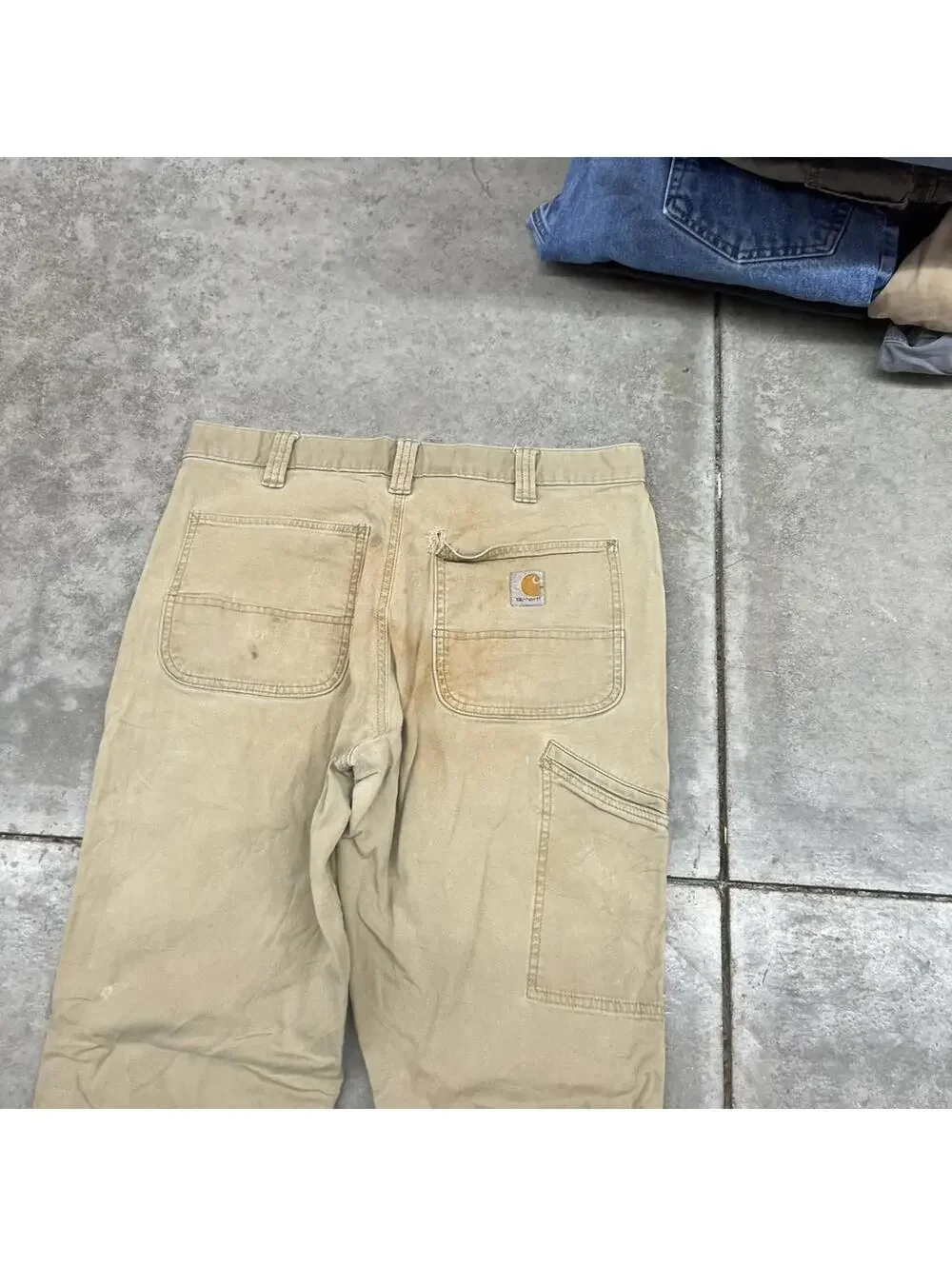 vintage carhartt beige relaxed baggy fit cargo pants size 34 x 30